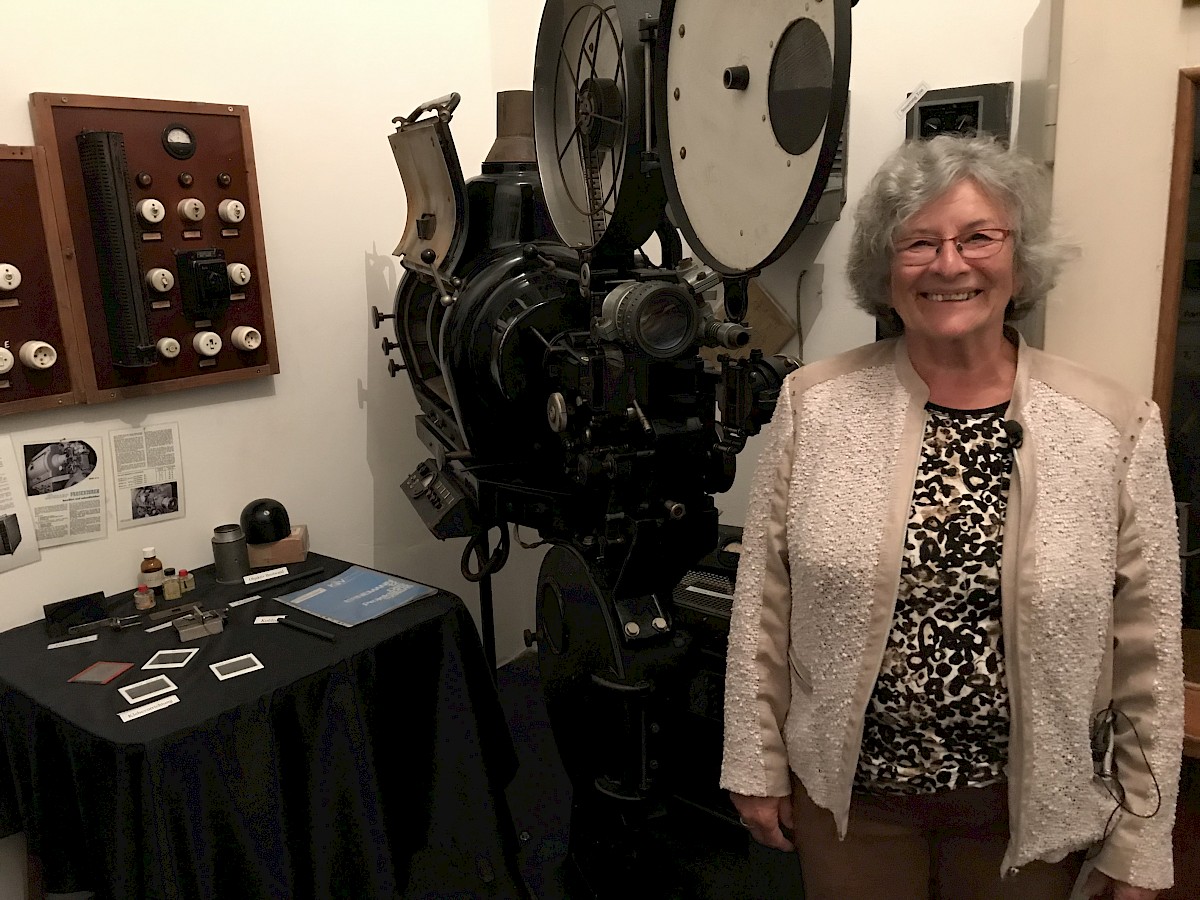 Dreharbeiten im Kino Mank mit der ehemaligen Kinobetreiberin Elfriede Eigenthaler