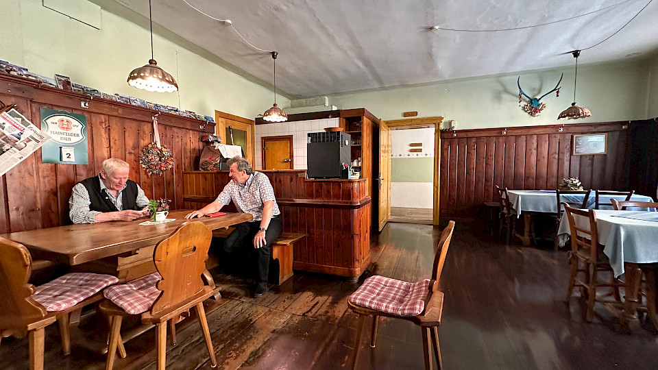Das Gasthaus-Universum von St. Veit (Überlänge)